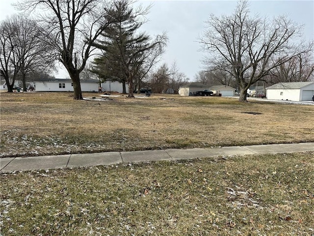 Listing photo 2 for 720 E Lincoln St, Pana IL 62557