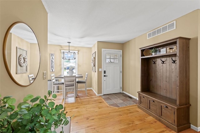 1109 Meadow View Ct, Mattoon, IL 61938 - photo 4