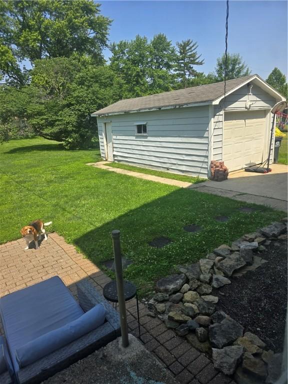 206 N Saint Clair St, Altamont, IL 62411 - photo 32