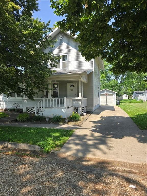 206 N Saint Clair St, Altamont, IL 62411 - photo 2