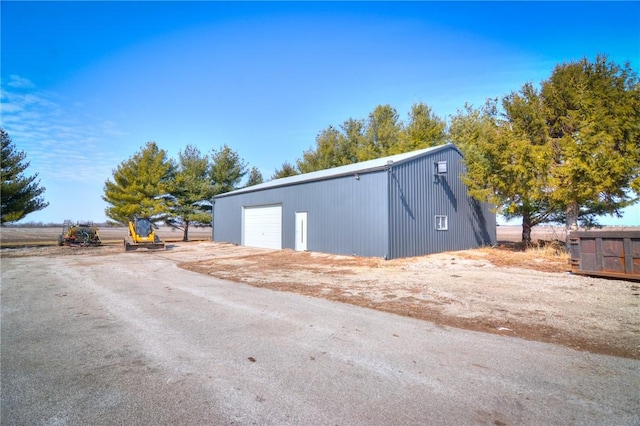 view of detached garage