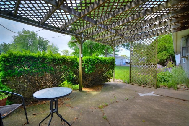635 E N St, Warrensburg, IL 62573 - view of patio featuring a pergola