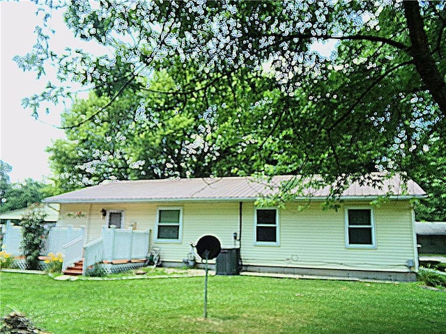210 Kennedy Ave, Pana, IL 62557 - photo 2