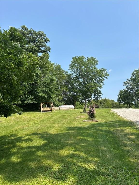 10760 E 1600th St, Cambridge, IL 61238 - view of green lawn
