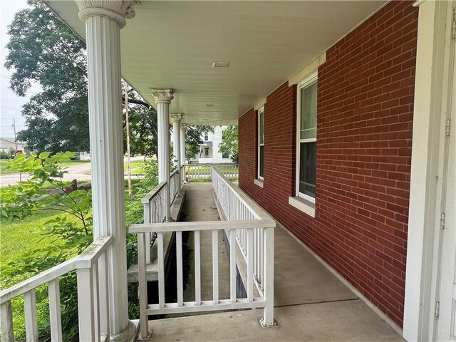 323 Olive St, Saint Elmo, IL 62458 - photo 6