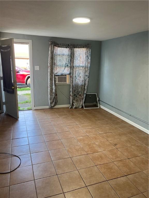 802 Van Buren Ave, Charleston, IL 61920 - photo 8