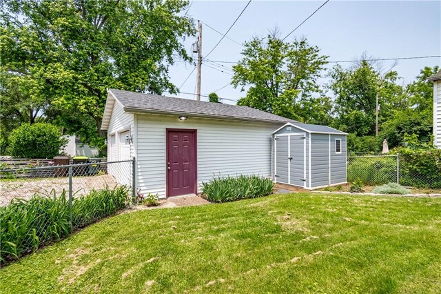 517 Carolina Ave, Decatur, IL 62522 - photo 21