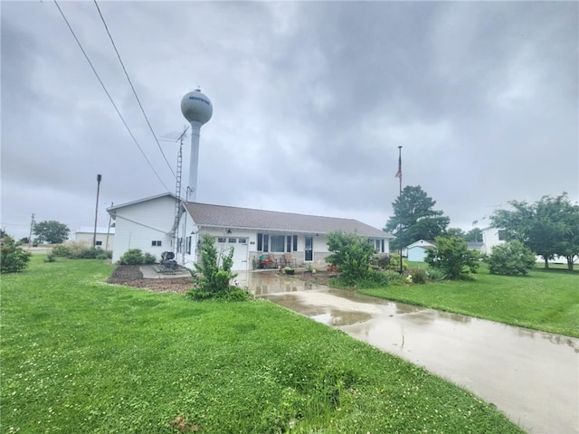 204 W Oak Ave, Montrose, IL 62445 - photo 1