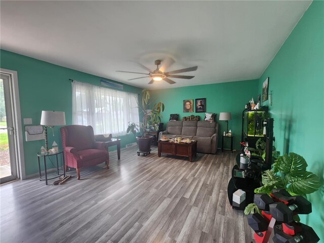 204 W Oak Ave, Montrose, IL 62445 - photo 4