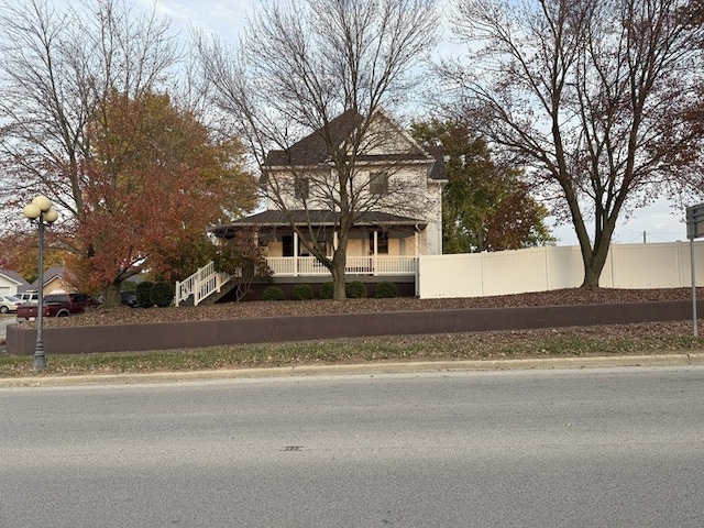 view of front of property with covered porch