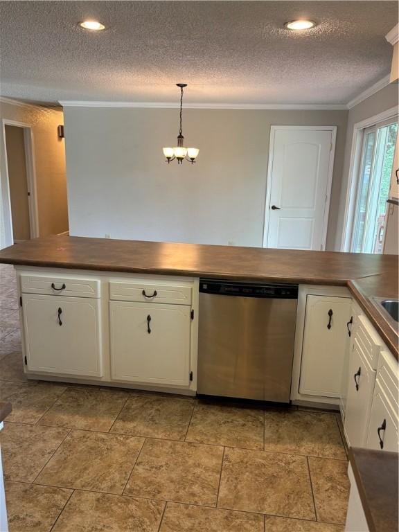 905 W Evergreen Ave, Effingham, IL 62401 - kitchen featuring dishwasher, a textured ceiling, ornamental molding, a chandelier, and white cabinetry