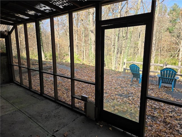 20746 E 400 N, Charleston, IL 61920 - view of unfurnished sunroom
