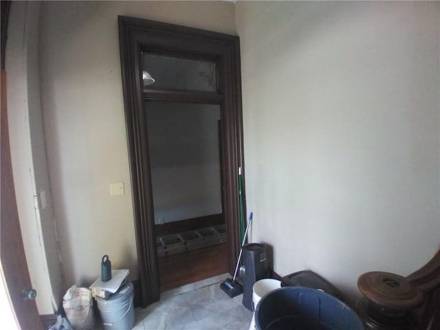 172 Broadway St, Shelbyville, IL 62565 - view of hallway