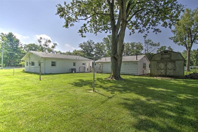 1143 S 44th St, Decatur, IL 62521 - photo 16