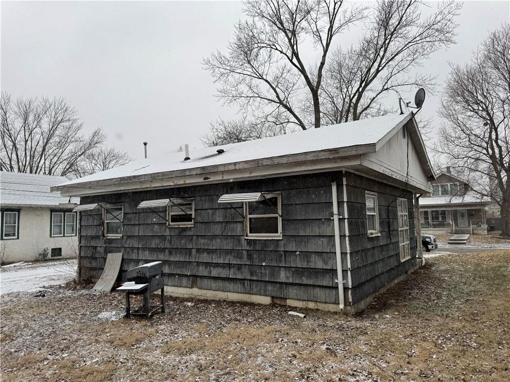 25 S S St, Danville, IL 61832 - photo 2