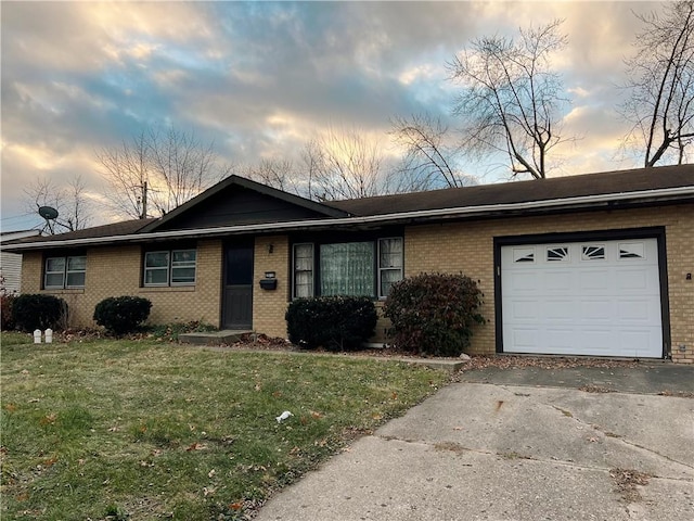 2810 Townway Rd, Danville, IL 61832 - photo 1