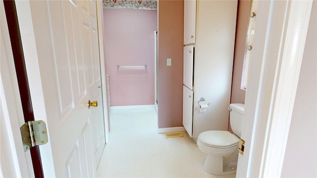 313 Shimp St, Cerro Gordo Township, IL 61855 - bathroom with toilet