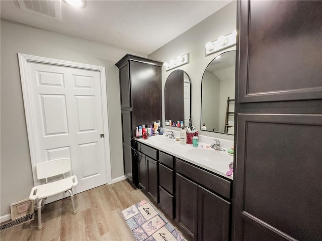 409 N 12th St, Marshall, IL 62441 - photo 9