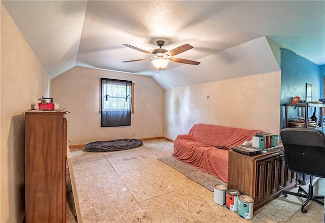 10622 N Rte 121, Latham, IL 62543 - bonus room featuring lofted ceiling and a ceiling fan