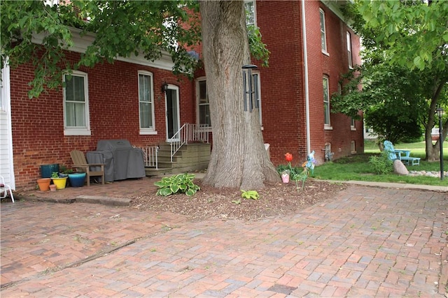 302 W N 3rd St, Shelbyville, IL 62565 - view of front of property featuring brick siding