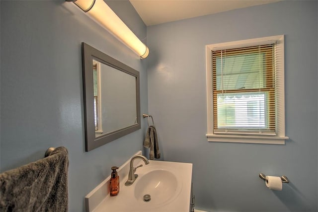 427 S Madison St, Cerro Gordo, IL 61818 - bathroom with vanity