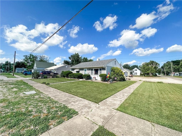 421 S 8th St, Marshall, IL 62441 - view of front of home with a front lawn