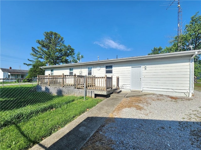 324 Madison St, Mason, IL 62443 - back of property featuring a deck
