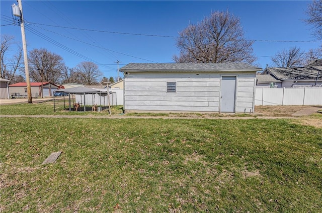109 S Saint John St, Assumption, IL 62510 - view of yard featuring an outbuilding and fence