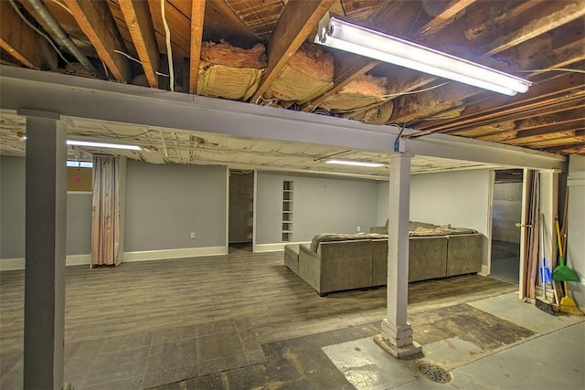 236 N Dennis Ave, Decatur, IL 62522 - finished below grade area with baseboards