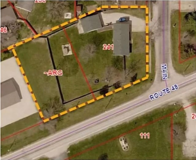 241 S Main St, Argenta, IL 62501 - aerial overview of property's location with property boundaries highlighted