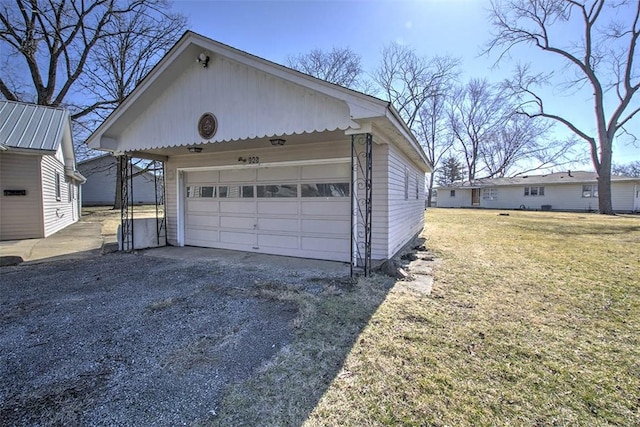 view of detached garage