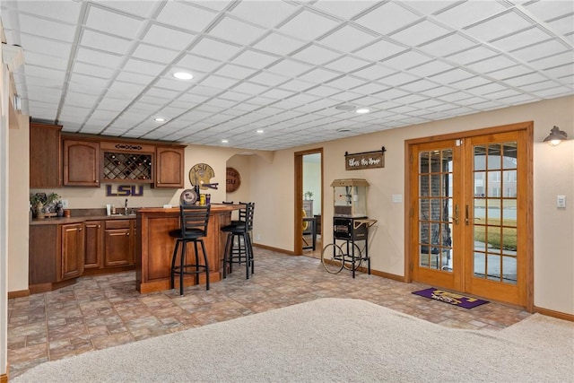 11154 E Ravenwood Ct, Effingham, IL 62401 - indoor wet bar with french doors and recessed lighting