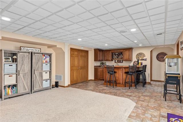 11154 E Ravenwood Ct, Effingham, IL 62401 - indoor wet bar featuring recessed lighting