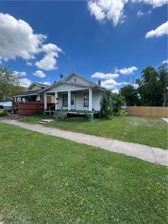 1525 N St, Decatur, IL 62521 - bungalow featuring covered porch
