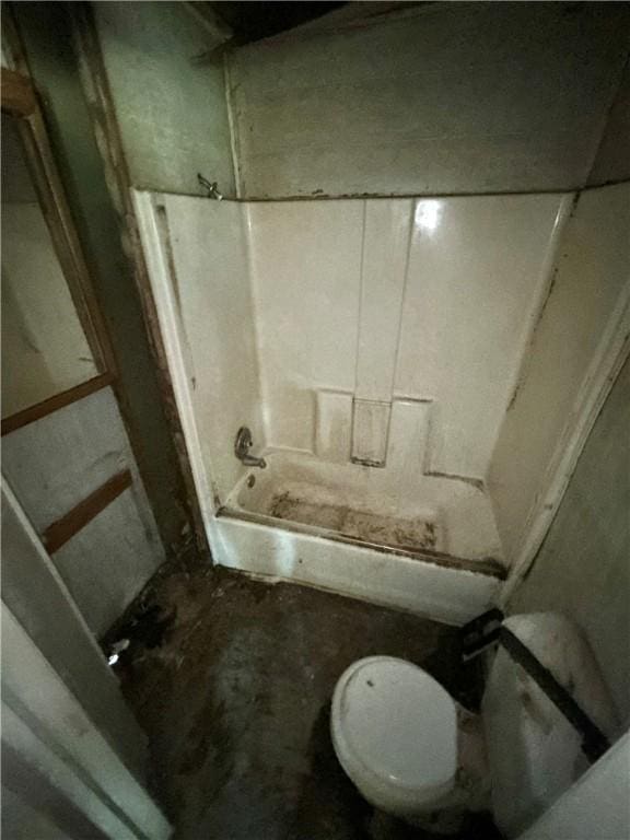 1525 N St, Decatur, IL 62521 - full bathroom featuring toilet and shower / tub combination