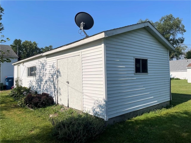 510 W Elm St, Hoopeston, IL 60942 - view of outbuilding