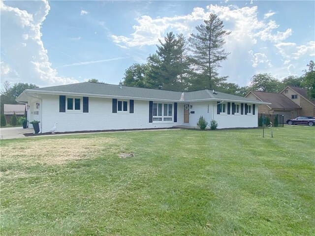 2248 Seneca Dr, Charleston, IL 61920 - ranch-style home with a front yard and brick siding