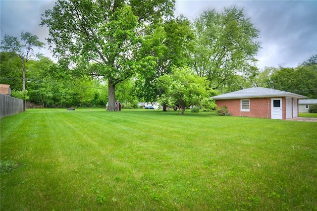 16 Diane Rd, Decatur, IL 62526 - view of yard