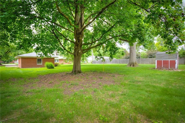 16 Diane Rd, Decatur, IL 62526 - view of yard