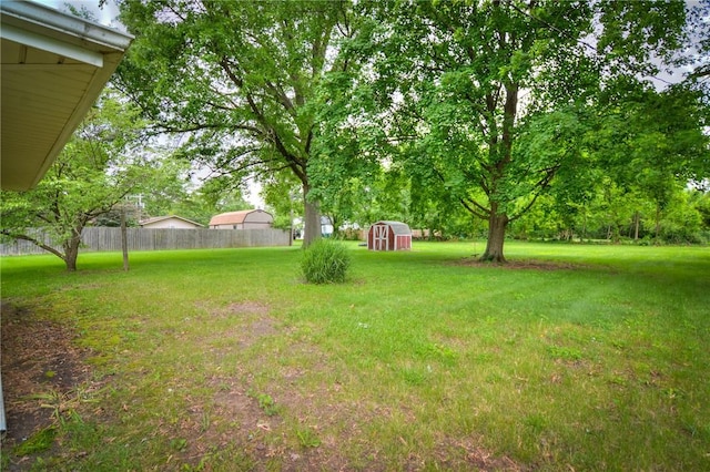 16 Diane Rd, Decatur, IL 62526 - view of yard