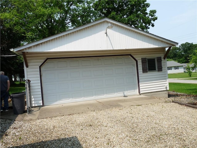 1402 Dean St, Danville, IL 61832 - view of detached garage