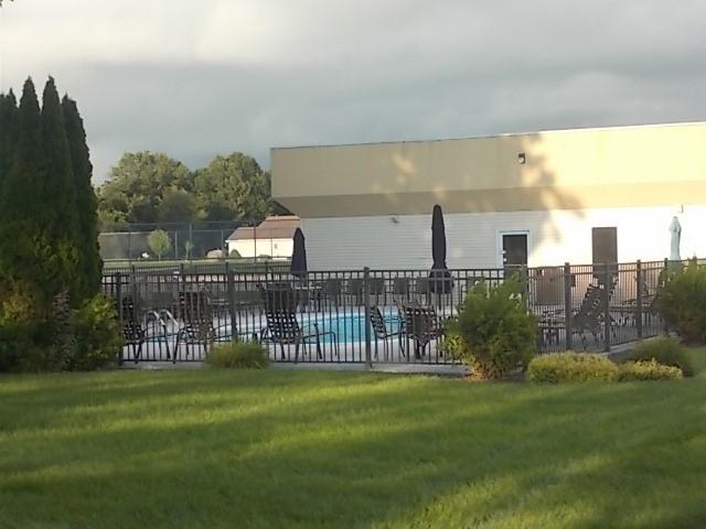 179 N Shore Dr, Pana, IL 62557 - photo 3