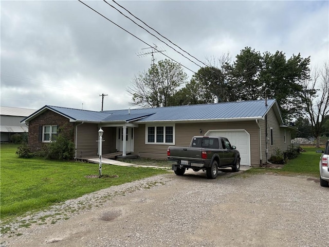 1604 W Jourdan St, Newton, IL 62448 - photo 1