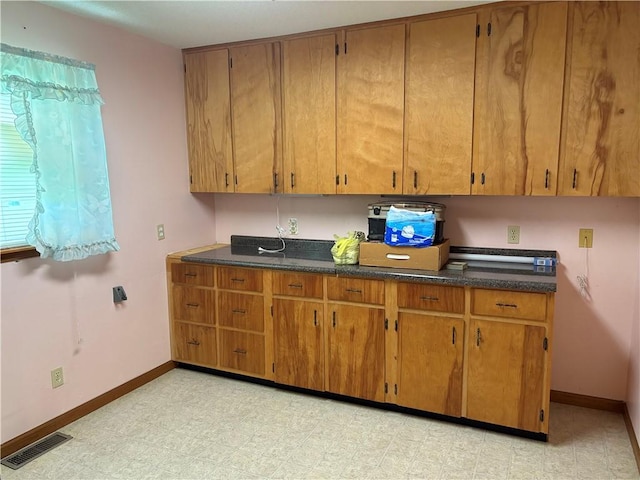 1604 W Jourdan St, Newton, IL 62448 - photo 19