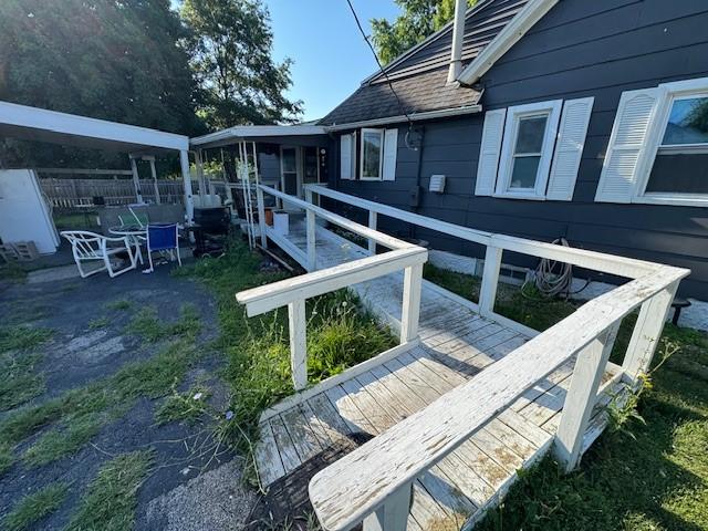 414 S Worth St, Sullivan, IL 61951 - view of wooden terrace