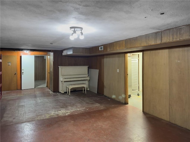 1511 E Fayette Ave, Teutopolis, IL 62467 - finished below grade area with wooden walls