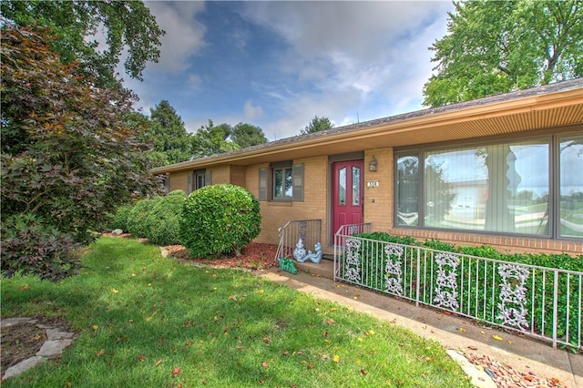 330 S N St, Argenta, IL 62501 - photo 3