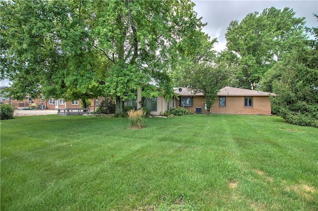 330 S N St, Argenta, IL 62501 - photo 23