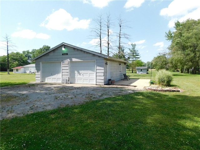205 Monroe St, Toledo, IL 62468 - view of detached garage