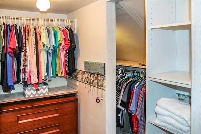 3416 Western Ave, Mattoon, IL 61938 - view of spacious closet